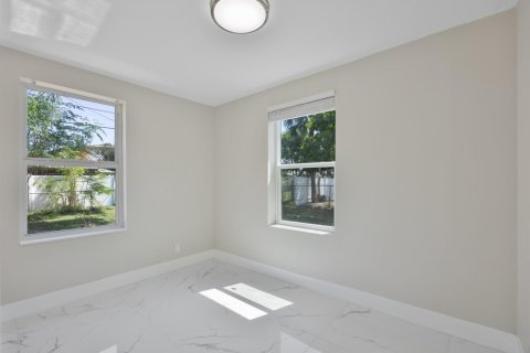Casa en venta en West Palm Beach, Florida, 3 dormitorios, 124.58 m2 № 2315441 - foto 24