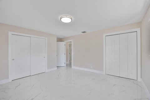 Casa en venta en West Palm Beach, Florida, 3 dormitorios, 124.58 m2 № 2315441 - foto 27