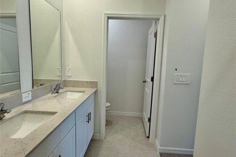 Townhouse in Parrish, Florida 4 bedrooms, 209.12 sq.m. № 1808405 - photo 12