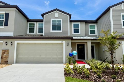 Townhouse in Parrish, Florida 4 bedrooms, 209.12 sq.m. № 1808405 - photo 1