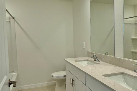 Townhouse in Parrish, Florida 4 bedrooms, 209.12 sq.m. № 1808405 - photo 25