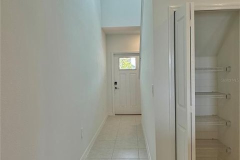 Townhouse in Parrish, Florida 4 bedrooms, 209.12 sq.m. № 1808405 - photo 2