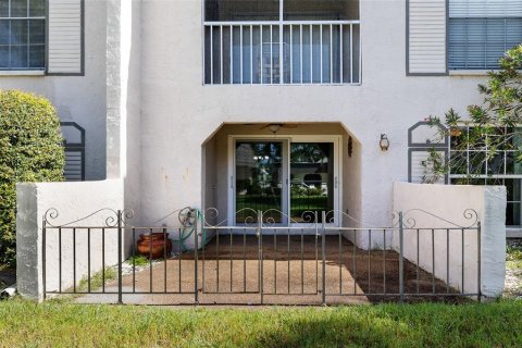 Condo in Seminole, Florida, 2 bedrooms  № 1850173 - photo 26