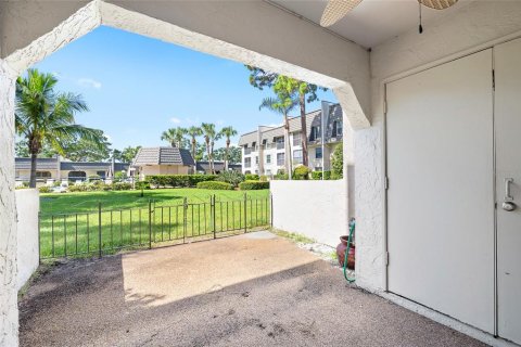 Condo in Seminole, Florida, 2 bedrooms  № 1850173 - photo 22