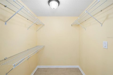Condo in Seminole, Florida, 2 bedrooms  № 1850173 - photo 17