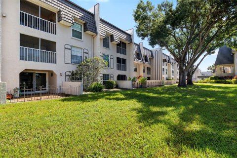 Condo in Seminole, Florida, 2 bedrooms  № 1850173 - photo 27