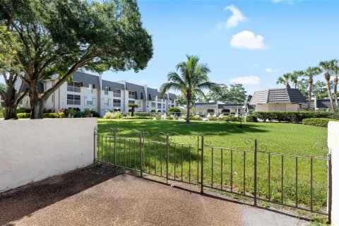 Condo in Seminole, Florida, 2 bedrooms  № 1850173 - photo 24