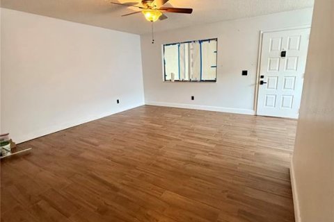 Condominio en alquiler en Orlando, Florida, 2 dormitorios, 88.54 m2 № 1786420 - foto 3