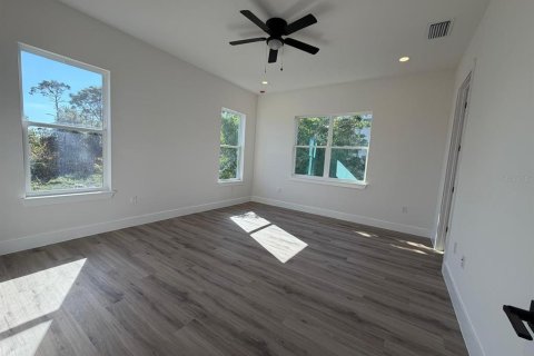 House in Placida, Florida 3 bedrooms, 183.2 sq.m. № 2102012 - photo 12