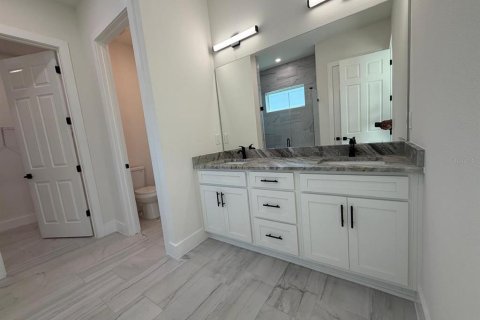 House in Placida, Florida 3 bedrooms, 183.2 sq.m. № 2102012 - photo 16