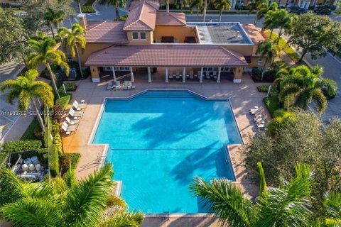 Townhouse in Pembroke Pines, Florida 2 bedrooms, 144.93 sq.m. № 1993512 - photo 13