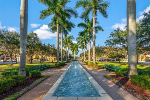 Townhouse in Pembroke Pines, Florida 2 bedrooms, 144.93 sq.m. № 1993512 - photo 16