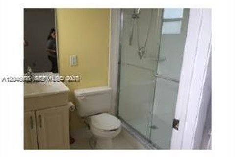 Condominio en venta en Miami Beach, Florida, 2 dormitorios, 79.06 m2 № 2089802 - foto 4