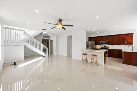 House in Palmetto Bay, Florida 6 bedrooms, 344.67 sq.m. № 2067477 - photo 28
