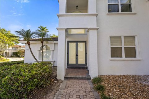 House in Palmetto Bay, Florida 6 bedrooms, 344.67 sq.m. № 2067477 - photo 20