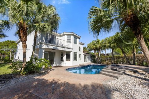 House in Palmetto Bay, Florida 6 bedrooms, 344.67 sq.m. № 2067477 - photo 5