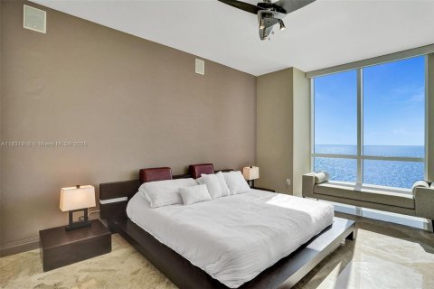 Condominio en alquiler en Sunny Isles Beach, Florida, 3 dormitorios, 174.01 m2 № 1934350 - foto 16