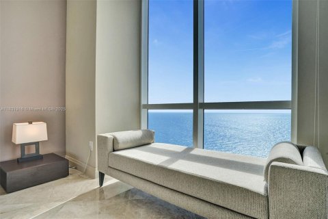 Condominio en alquiler en Sunny Isles Beach, Florida, 3 dormitorios, 174.01 m2 № 1934350 - foto 18