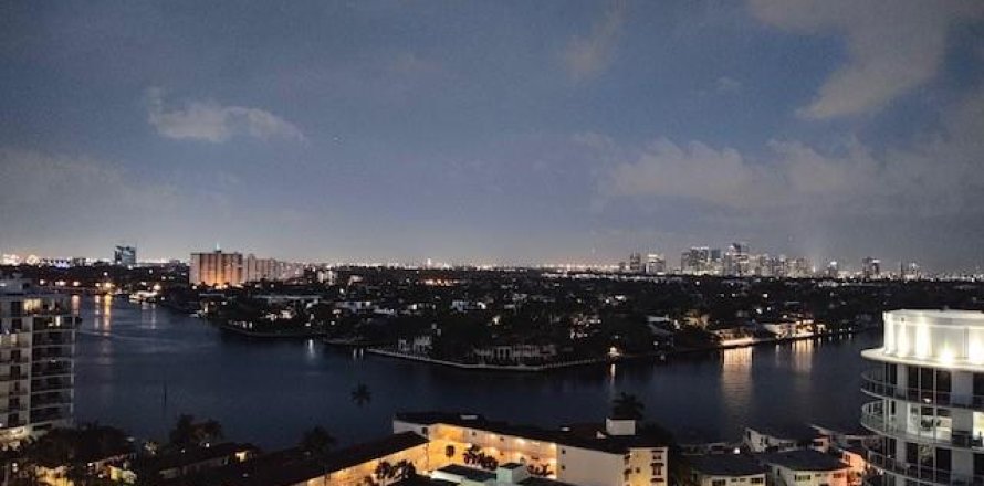 Condo in Fort Lauderdale, Florida, 1 bedroom  № 1163187
