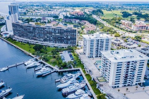 Купить кондоминиум в Норт-Палм-Бич, Флорида 3 комнаты, 115.57м2, № 2146888 - фото 12