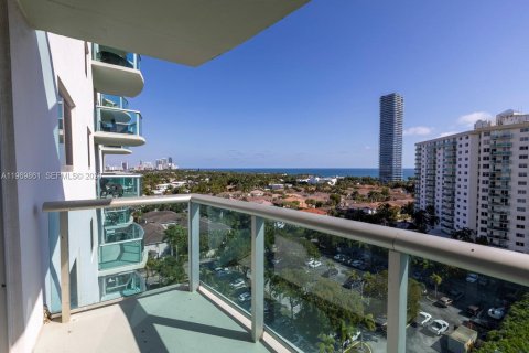 Condominio en venta en Sunny Isles Beach, Florida, 1 dormitorio, 93.37 m2 № 2030682 - foto 28