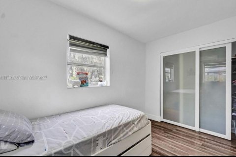 Casa en alquiler en Dania Beach, Florida, 2 dormitorios, 159.98 m2 № 1974393 - foto 8