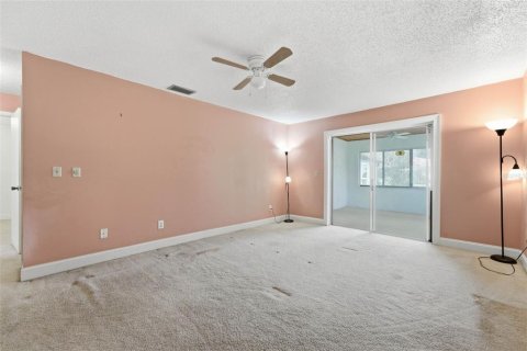 House in Orlando, Florida 3 bedrooms, 183.3 sq.m. № 2330096 - photo 17