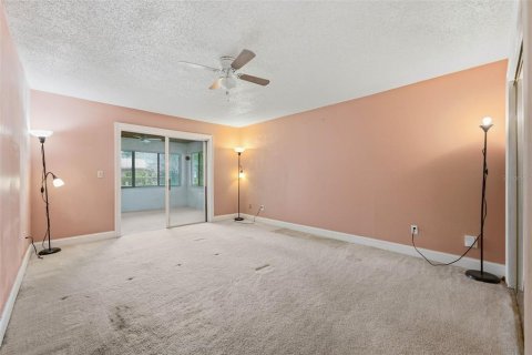 House in Orlando, Florida 3 bedrooms, 183.3 sq.m. № 2330096 - photo 16