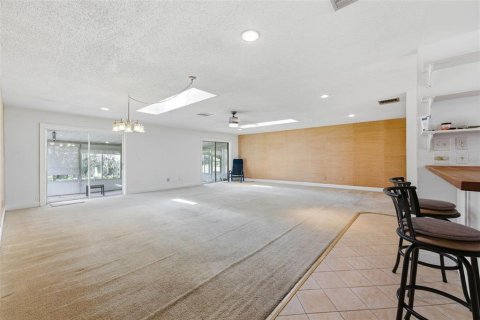 House in Orlando, Florida 3 bedrooms, 183.3 sq.m. № 2330096 - photo 28