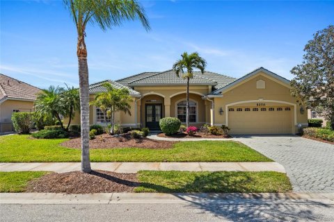 House in North Port, Florida 3 bedrooms, 250.84 sq.m. № 1580431 - photo 1