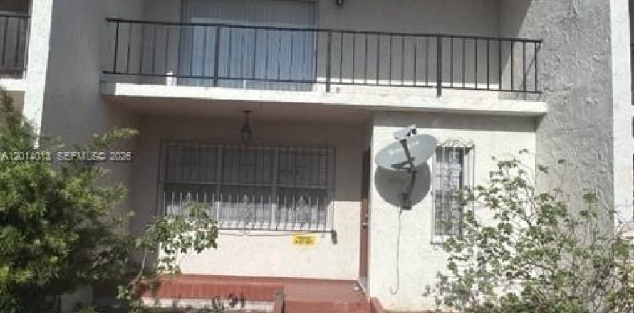 Touwnhouse à Miami, Floride 3 chambres, 150.5 m2 № 2076041