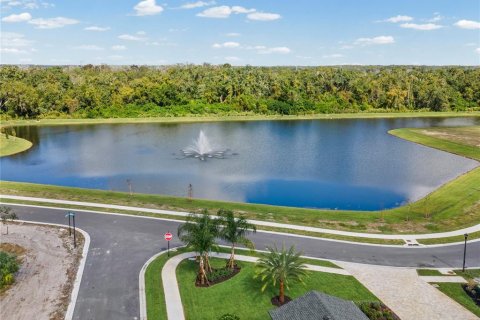House in Tarpon Springs, Florida 4 bedrooms, 360.27 sq.m. № 2200578 - photo 7