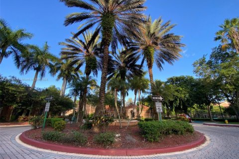Condo in Coconut Creek, Florida, 2 bedrooms  № 1710903 - photo 17