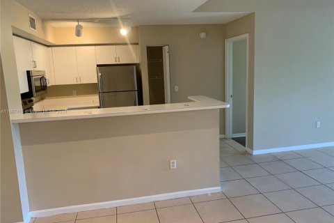 Condo in Coconut Creek, Florida, 2 bedrooms  № 1710903 - photo 4