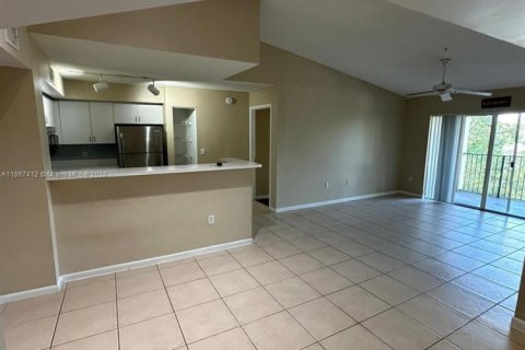 Condo in Coconut Creek, Florida, 2 bedrooms  № 1710903 - photo 6