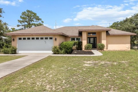 House in Lecanto, Florida 3 bedrooms, 163.51 sq.m. № 1824242 - photo 1