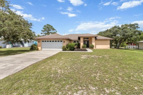 House in Lecanto, Florida 3 bedrooms, 163.51 sq.m. № 1824242 - photo 9