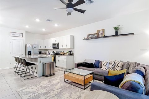 Touwnhouse à louer à Brandon, Floride: 3 chambres, 155.43 m2 № 2418568 - photo 20