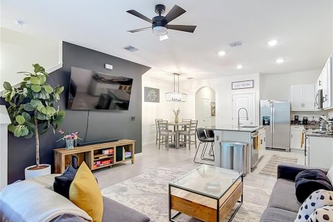 Touwnhouse à louer à Brandon, Floride: 3 chambres, 155.43 m2 № 2418568 - photo 26