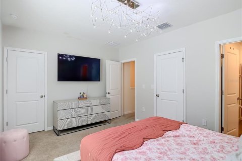 Touwnhouse à louer à Brandon, Floride: 3 chambres, 155.43 m2 № 2418568 - photo 8