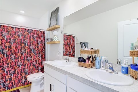 Touwnhouse à louer à Brandon, Floride: 3 chambres, 155.43 m2 № 2418568 - photo 6