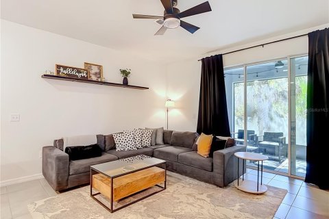 Touwnhouse à louer à Brandon, Floride: 3 chambres, 155.43 m2 № 2418568 - photo 27