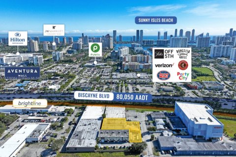 Propiedad comercial en venta en Miami, Florida № 1702823 - foto 16