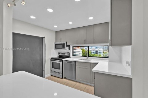 Condominio en venta en Sunny Isles Beach, Florida, 2 dormitorios, 83.05 m2 № 2274973 - foto 12