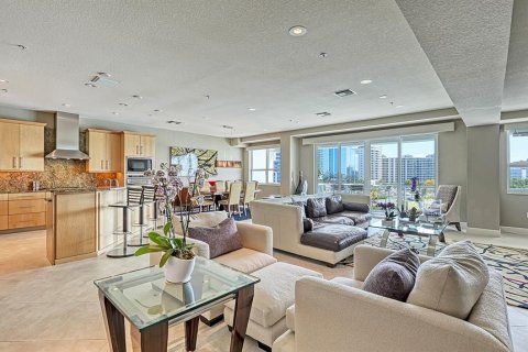 Condo in Sarasota, Florida, 3 bedrooms  № 2094600 - photo 16
