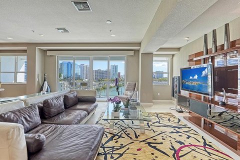 Condo in Sarasota, Florida, 3 bedrooms  № 2094600 - photo 8
