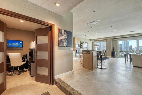 Condo in Sarasota, Florida, 3 bedrooms  № 2094600 - photo 29