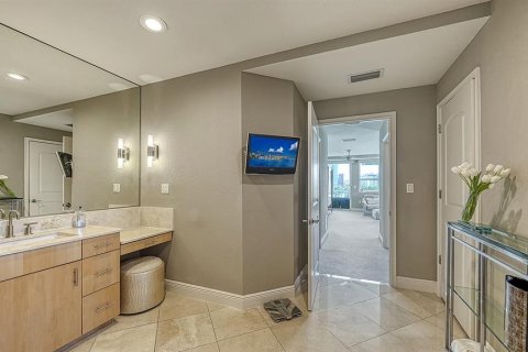 Condo in Sarasota, Florida, 3 bedrooms  № 2094600 - photo 28