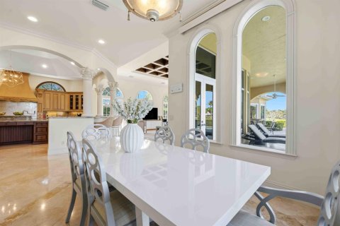 House in Boca Raton, Florida 8 bedrooms, 850.52 sq.m. № 2146966 - photo 27