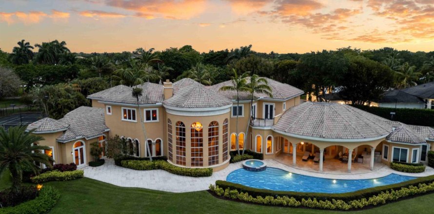 House in Boca Raton, Florida 8 bedrooms, 850.52 sq.m. № 2146966